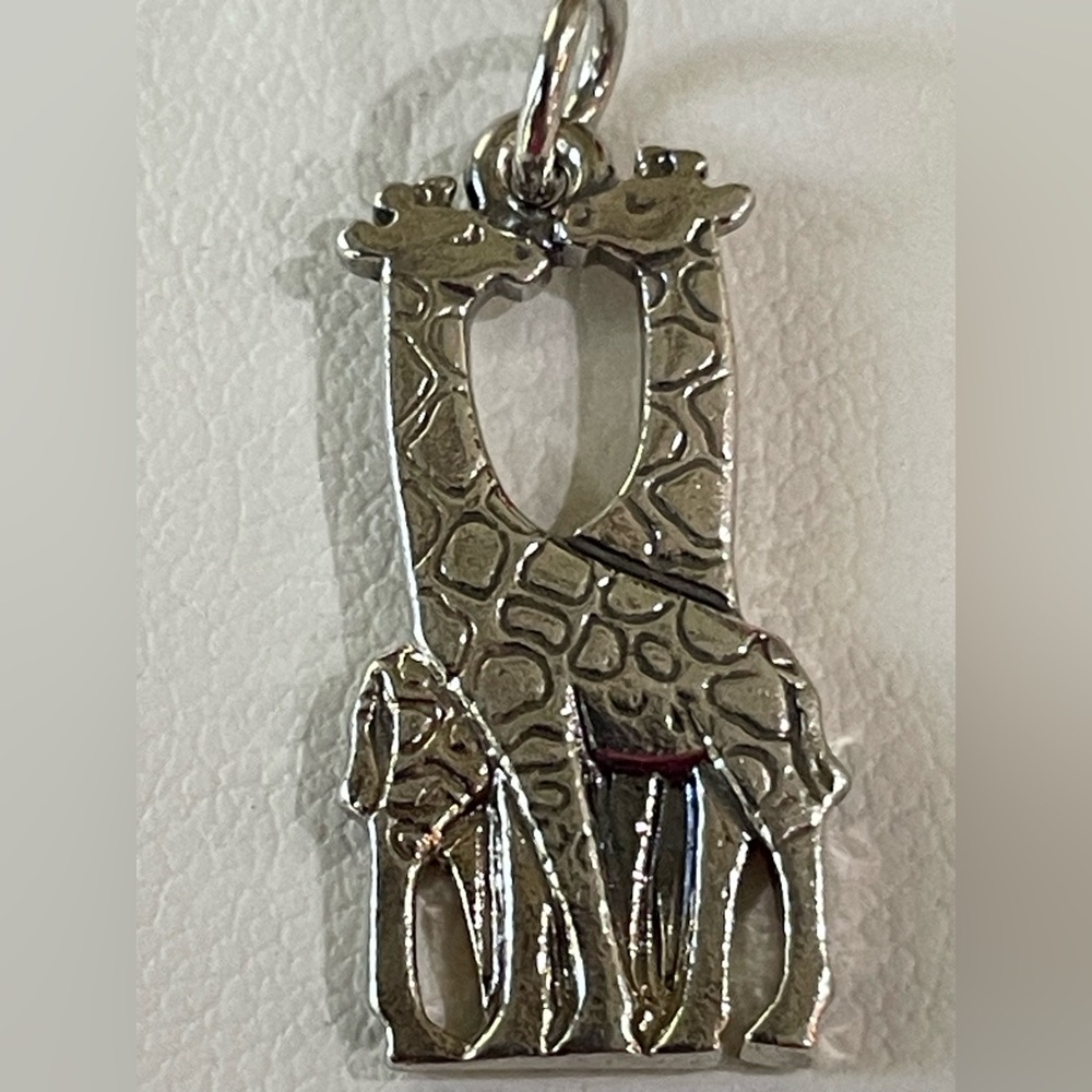 James Avery, retired missing giraffes, HTF, original Avery logo, SS